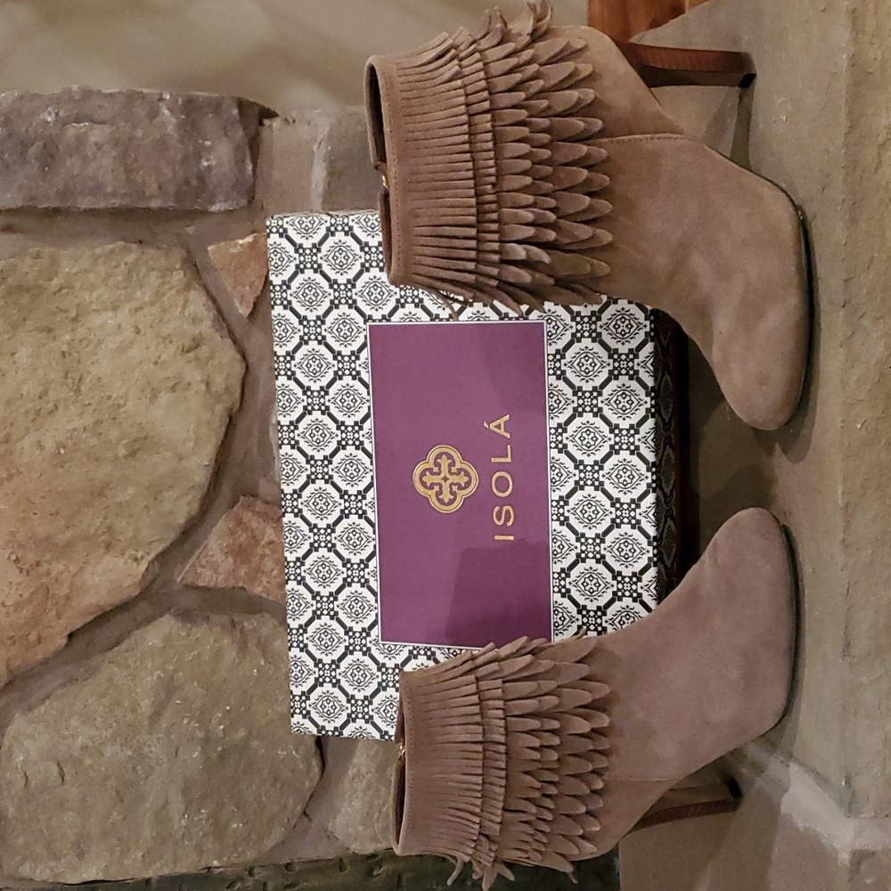 Isola Layton Havana Brown Booties, size 6 1/2
